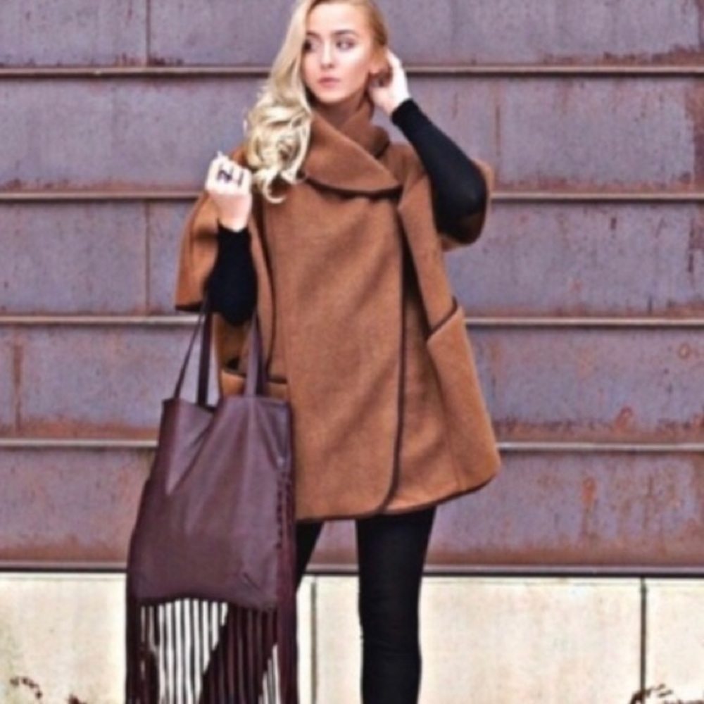 H&M • Gorgeous Oversized Cape Style Winter Coat - Picture 8 of 9